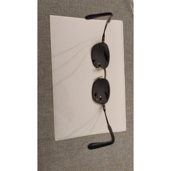 Geoffrey Beene Women's Sunglasses, Wire Frame, Brown Metal, Nose Protector - Picture 2 of 6